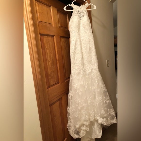 Mermaid Wedding Dress - Picture 2 of 11